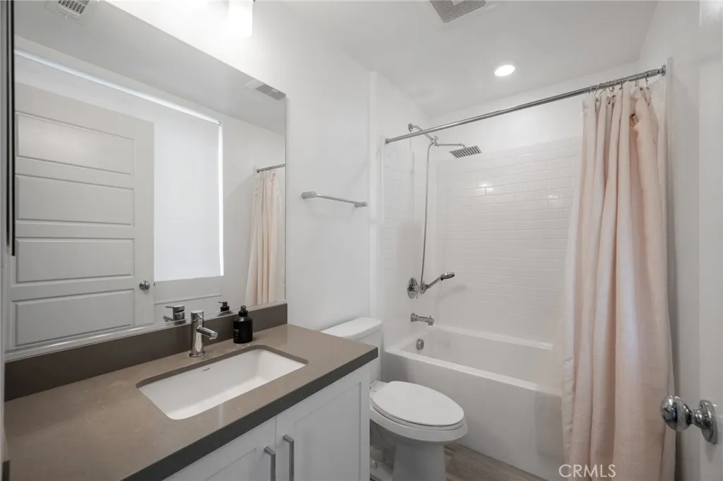 Additional image 28 of 279 Dockside Lane, San Pedro, CA 90731