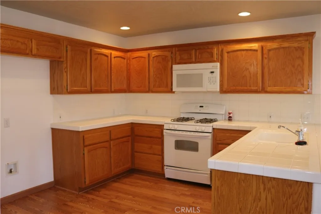 Additional image 10 of 11243 Pinon Avenue, Hesperia, CA 92345