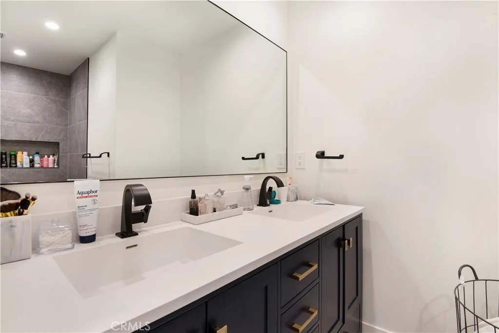 Additional image 63 of 22254 Dumetz Road, Woodland Hills, CA 91364