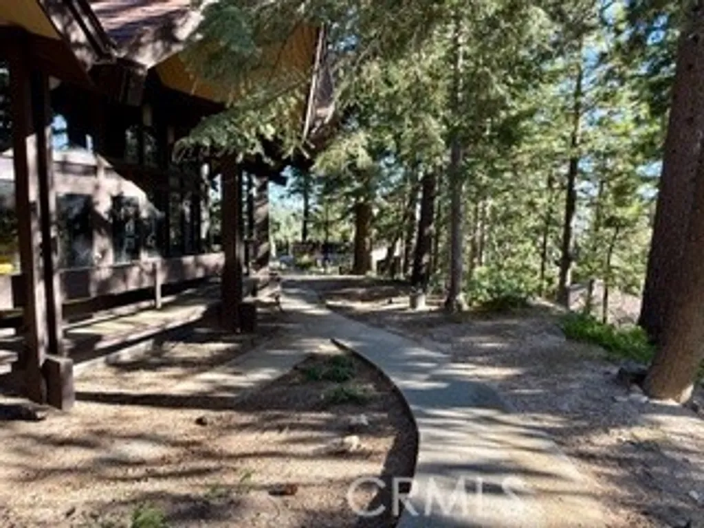 Additional image 33 of 872 Sierra Vista Dr, Twin Peaks, CA 92391