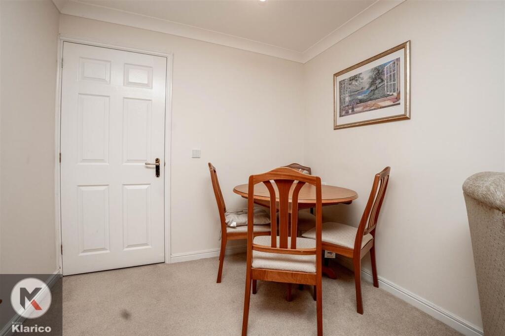 Additional image 4 of Stratford Road, Hall Green, B28