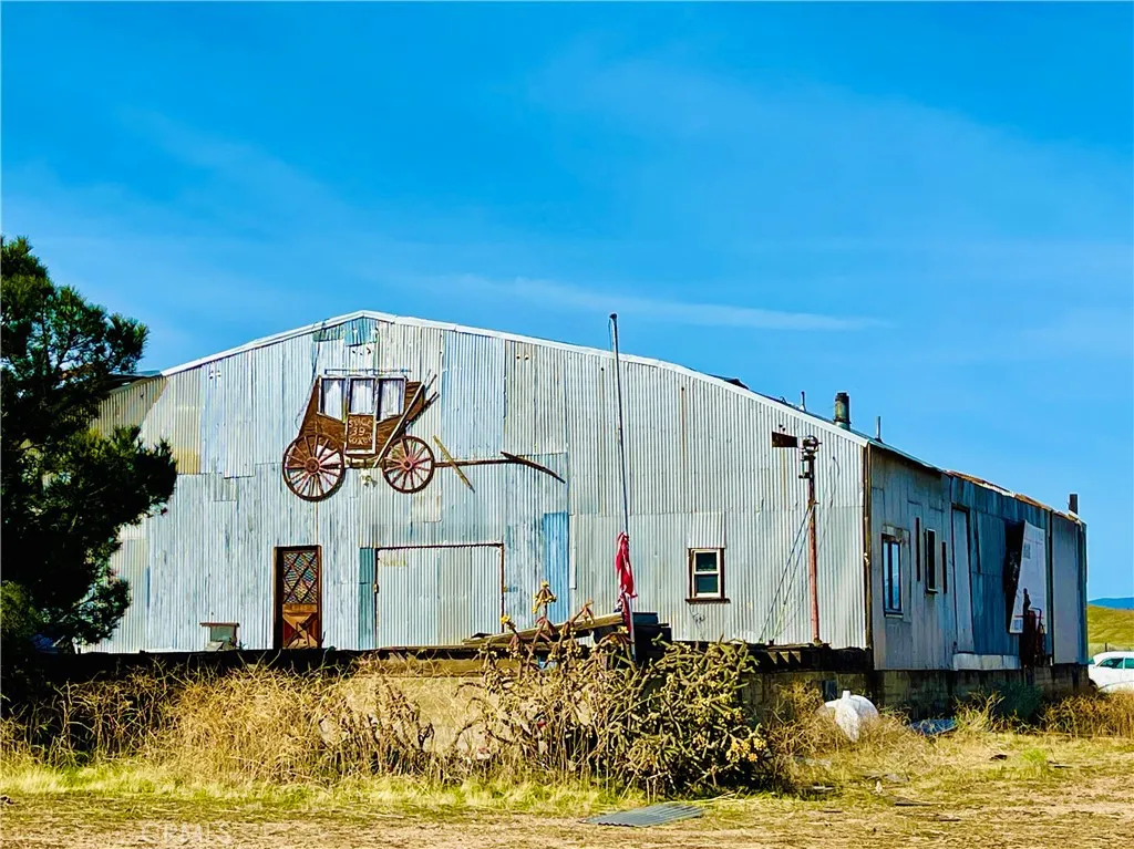 Additional image 2 of 49357 W. Avenue D, Lake Hughes, CA 93536