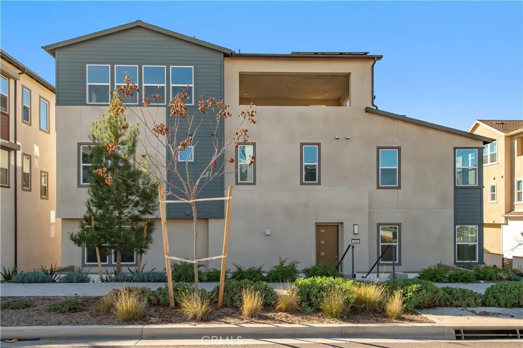 Additional image 3 of 466 Lobata, Irvine, CA 92618