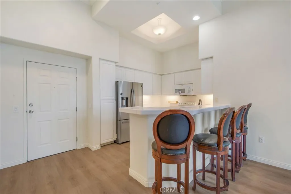 Additional image 5 of 9229 Regents Rd Unit L406, La Jolla, CA 92037