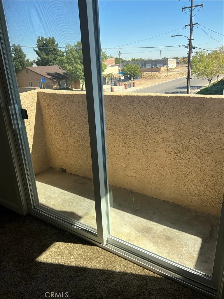 Additional image 31 of 454 E Avenue Q3 Unit 8, Palmdale, CA 93550