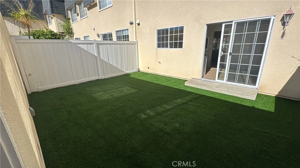 Additional image 24 of 19110 Kittridge Street Unit 5, Reseda, CA 91335