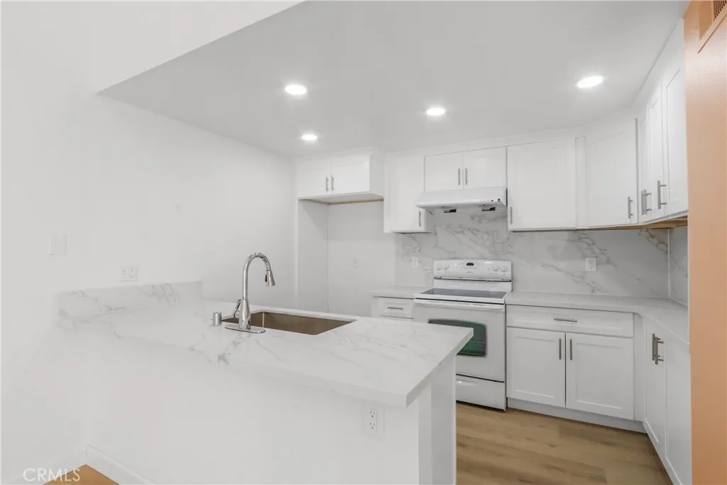 Additional image 12 of 22 Fabriano, Irvine, CA 92620