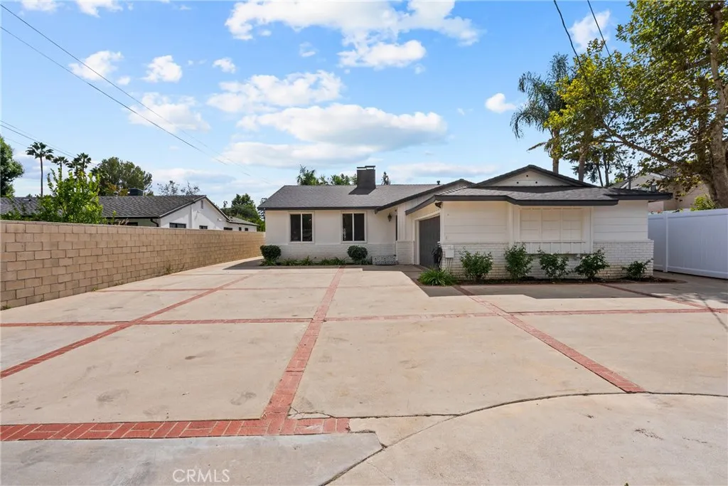 Additional image 70 of 23036 Burbank Blvd, Woodland Hills, CA 91367