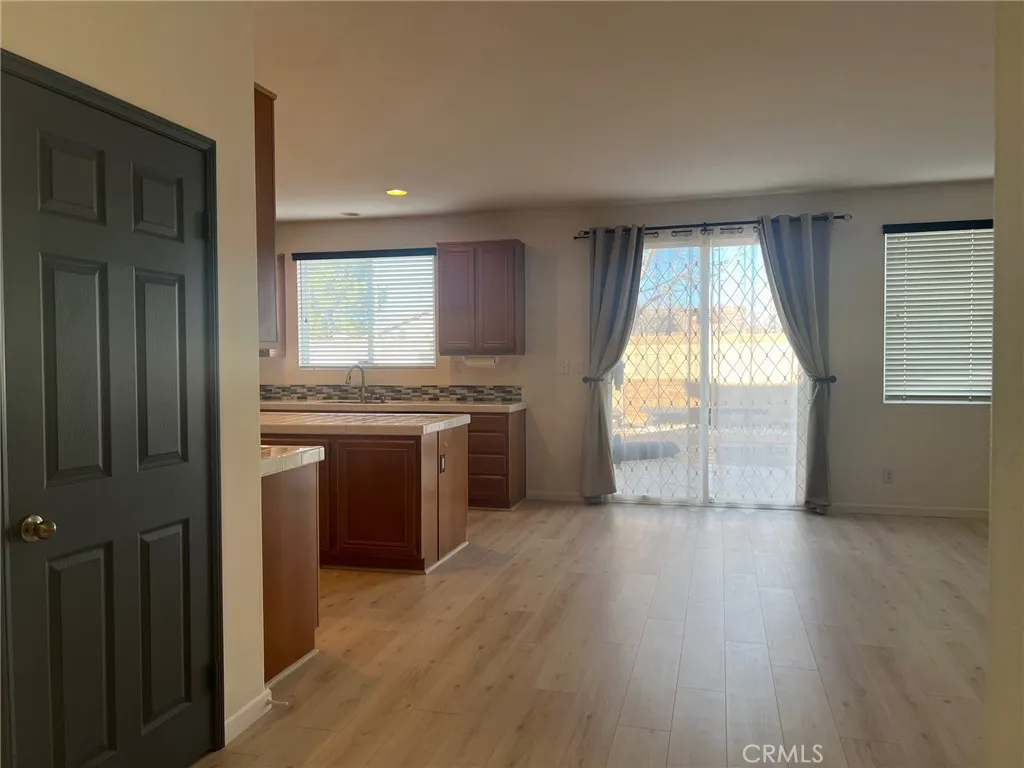 Additional image 43 of 4111 Vahan Court, Lancaster, CA 93536