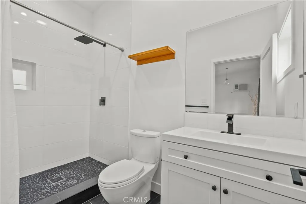 Additional image 61 of 23036 Burbank Blvd, Woodland Hills, CA 91367