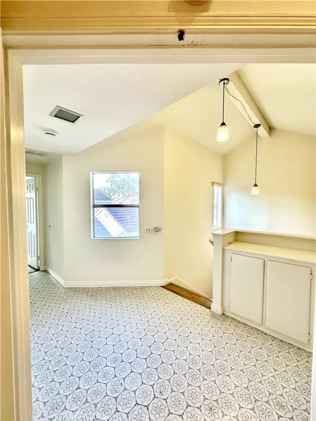 Additional image 16 of 19 Dartmouth, Irvine, CA 92612