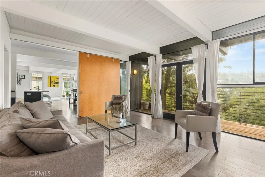 Additional image 10 of 3339 N Knoll Drive, Los Angeles, CA 90068