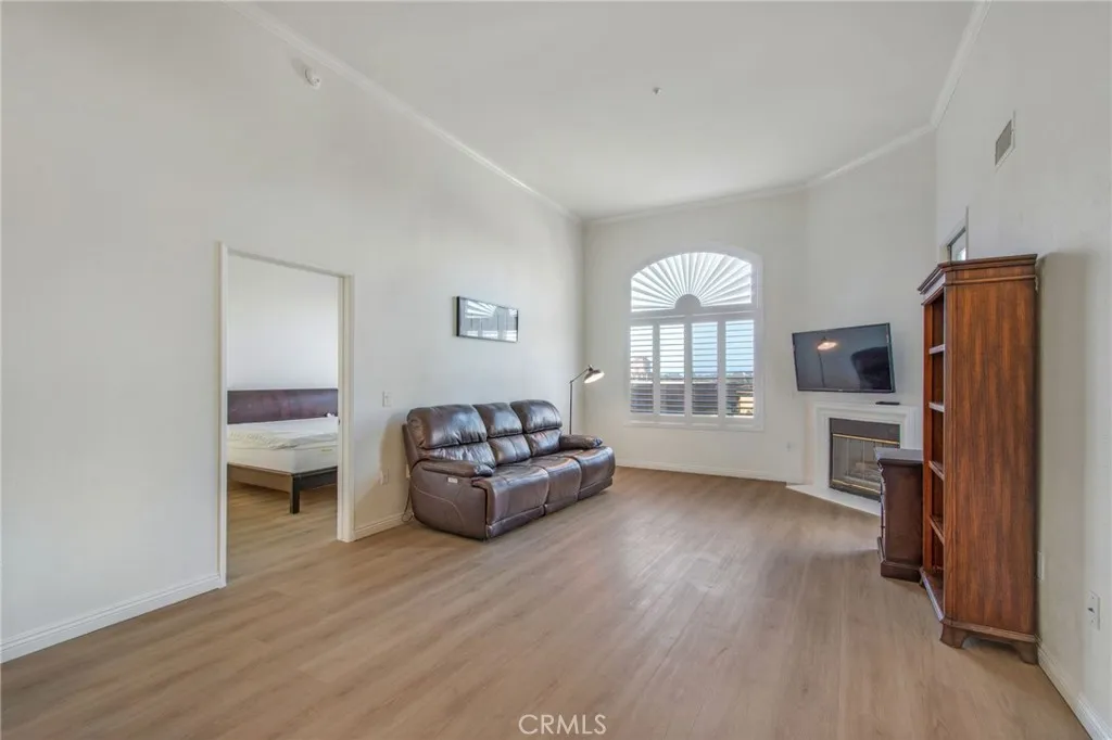 Additional image 3 of 9229 Regents Rd Unit L406, La Jolla, CA 92037