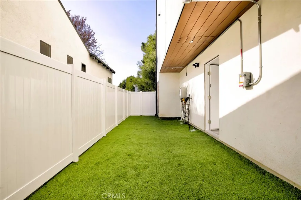 Additional image 38 of 5648 Cartwright Avenue, North Hollywood, CA 91601