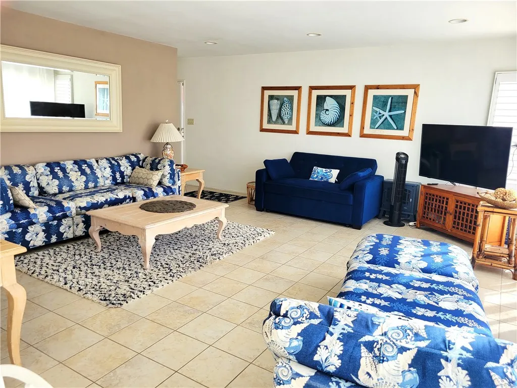 Additional image 4 of 1319 Seal Way, Seal Beach, CA 90740