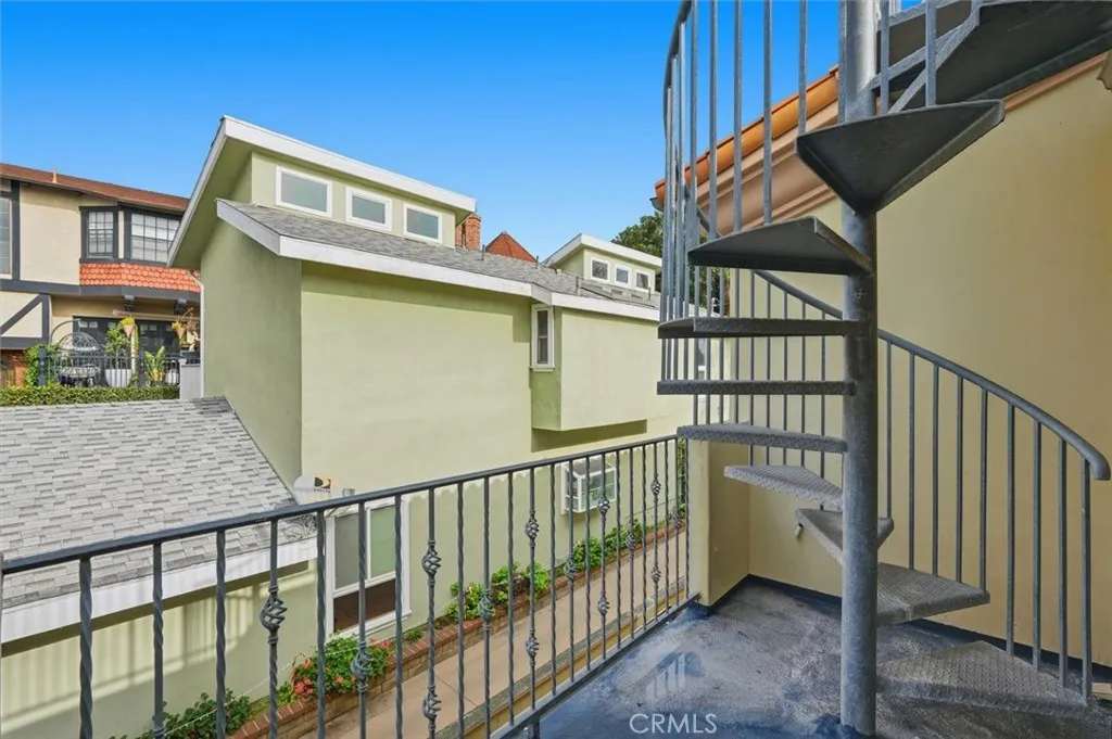 Additional image 38 of 233 S Irena Ave Unit 1, Redondo Beach, CA 90277