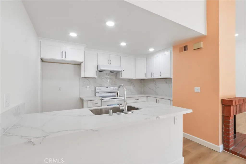 Additional image 11 of 22 Fabriano, Irvine, CA 92620