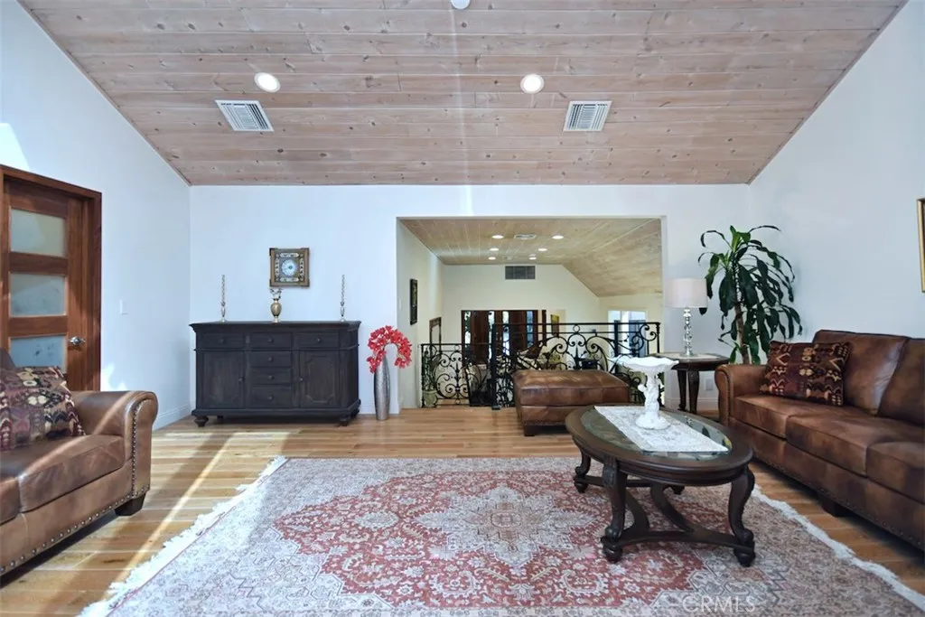 Additional image 10 of 15128 Valley Vista Boulevard, Sherman Oaks, CA 91403