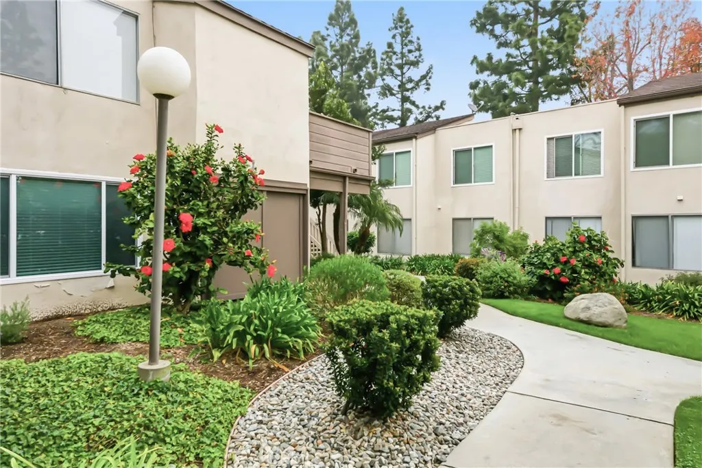 Additional image 46 of 1422 Cabrillo Park Unit B, Santa Ana, CA 92701