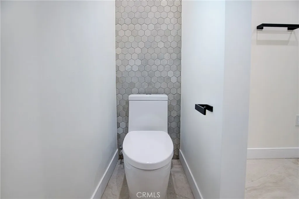 Additional image 40 of 7760 Independence, Canoga Park, CA 91304