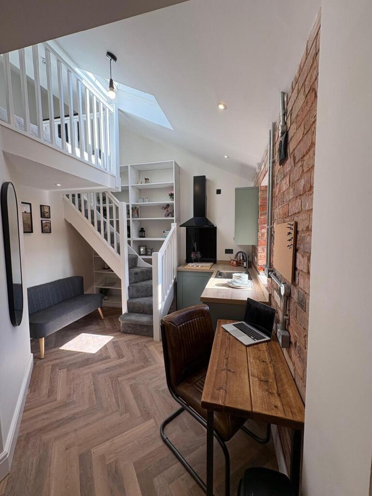 Additional image 7 of U 71 Raddlebarn Road, Selly Oak, Birmingham, West Midlands, B29