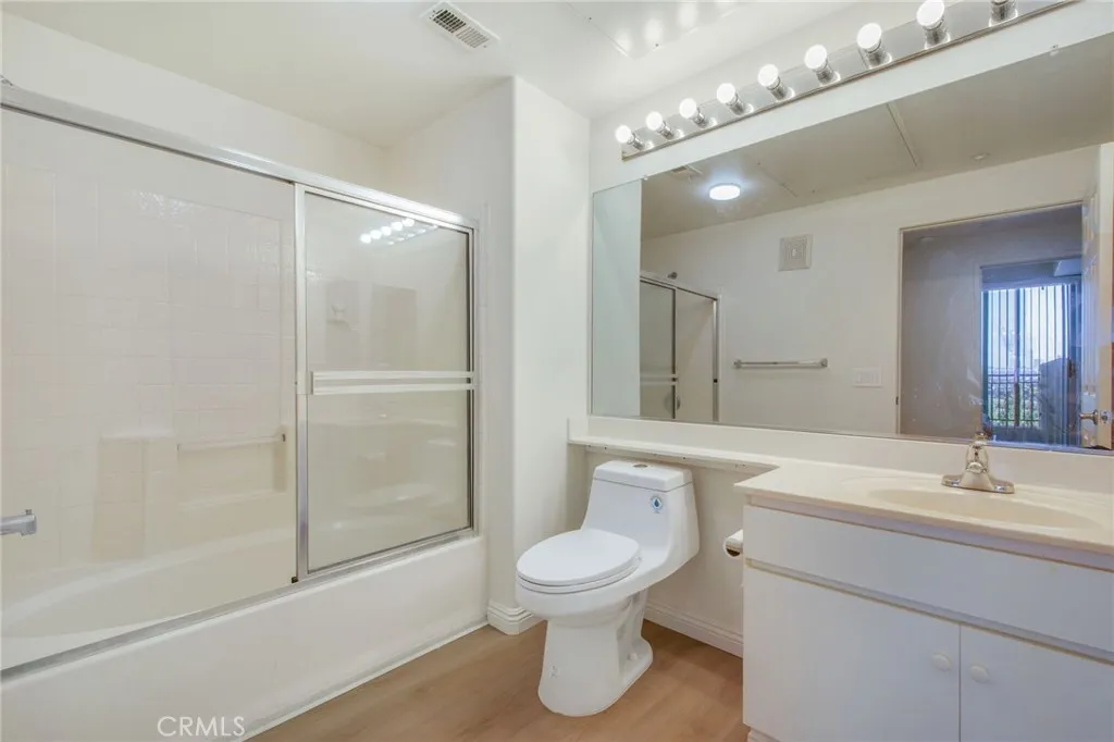 Additional image 39 of 9229 Regents Rd Unit L406, La Jolla, CA 92037