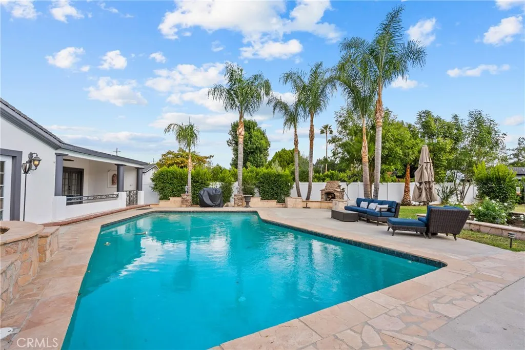 Additional image 42 of 23036 Burbank Blvd, Woodland Hills, CA 91367