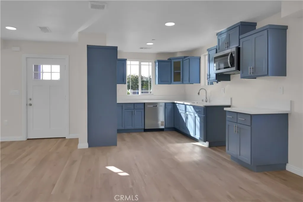 Additional image 16 of 817 W G Street, Wilmington, CA 90744