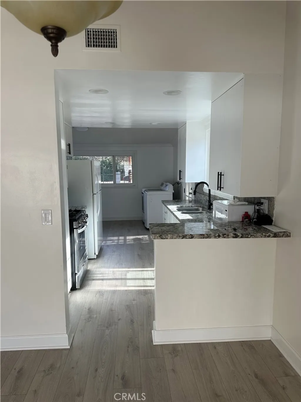 Additional image 4 of 9511 Hayvenhurst Alley, Northridge, CA 91343