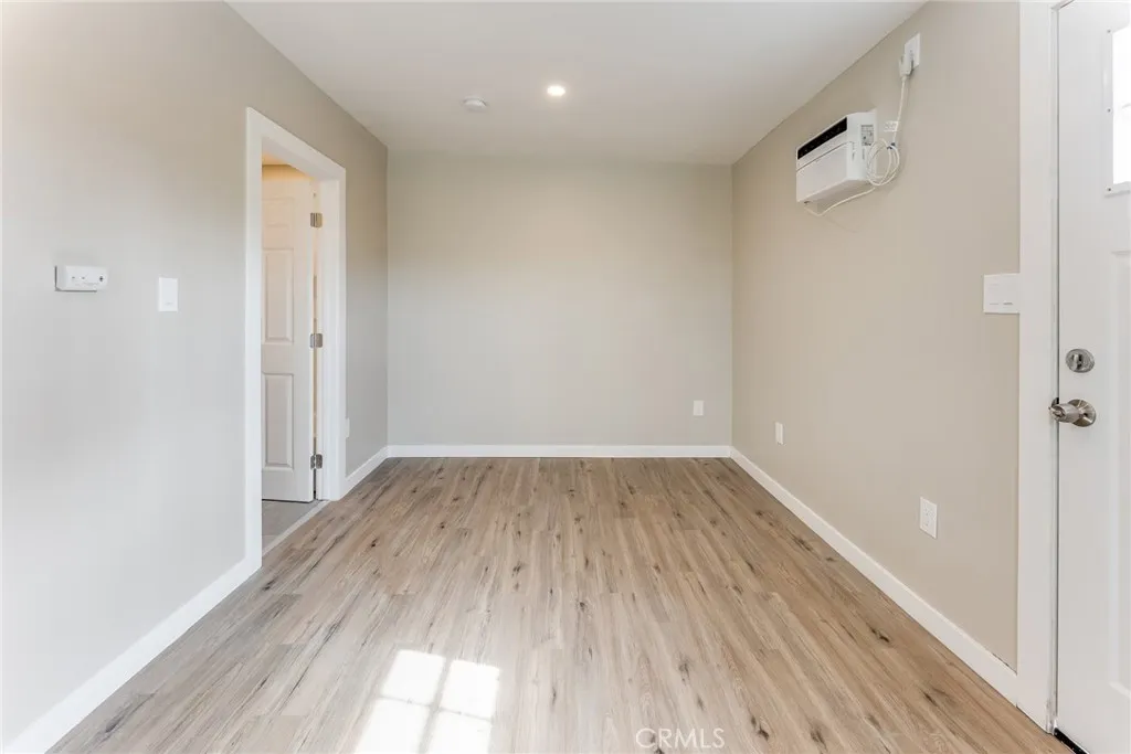 Additional image 8 of 12008 Roscoe Blvd, North Hollywood, CA 91605