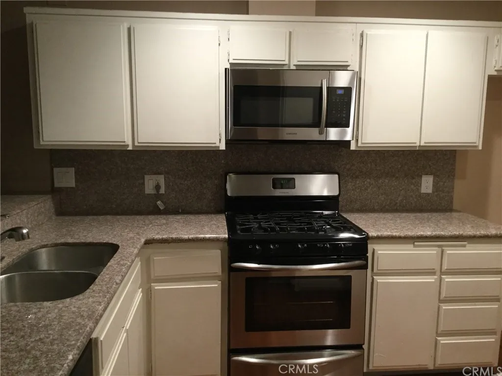 Additional image 9 of 2220 E Chapman Avenue Unit 34, Fullerton, CA 92831