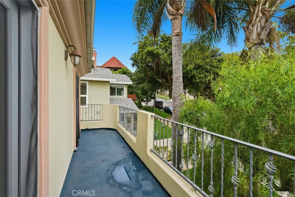 Additional image 84 of 233 S Irena Ave Unit 1, Redondo Beach, CA 90277