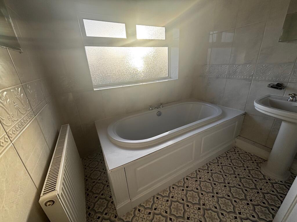 Additional image 8 of Quinton Road