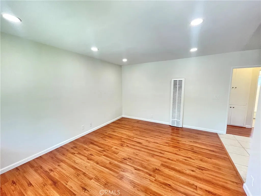 Additional image 15 of 3123 Foothill Boulevard Unit 08, La Crescenta, CA 91214