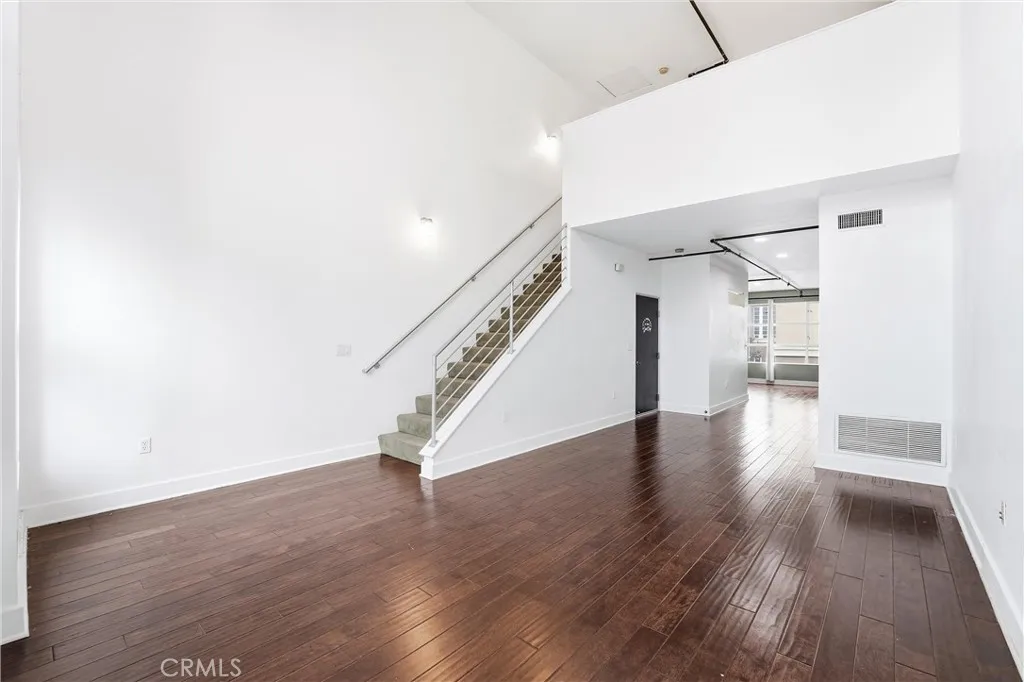 Additional image 11 of 911 E Santa Ana Blvd, Santa Ana, CA 92701