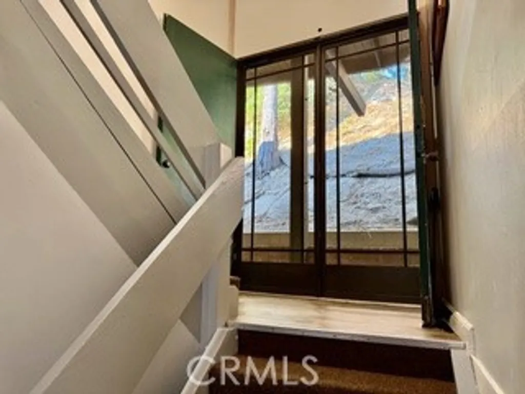 Additional image 9 of 872 Sierra Vista Dr, Twin Peaks, CA 92391