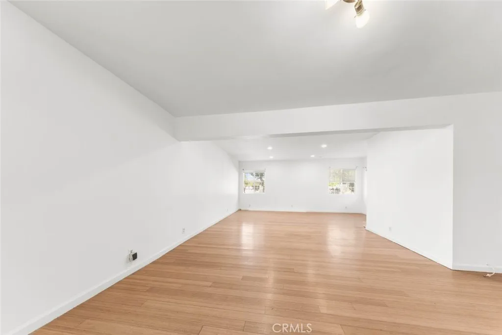 Additional image 64 of 19148 Saticoy Street, Reseda, CA 91335