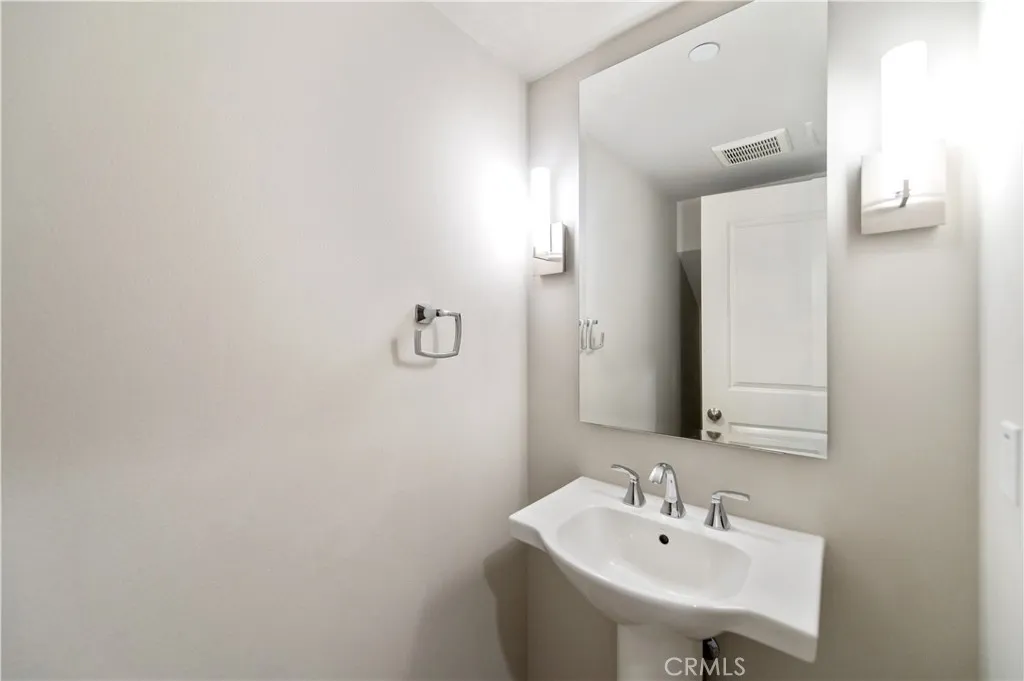 Additional image 27 of 143 Augustine, Irvine, CA 92618