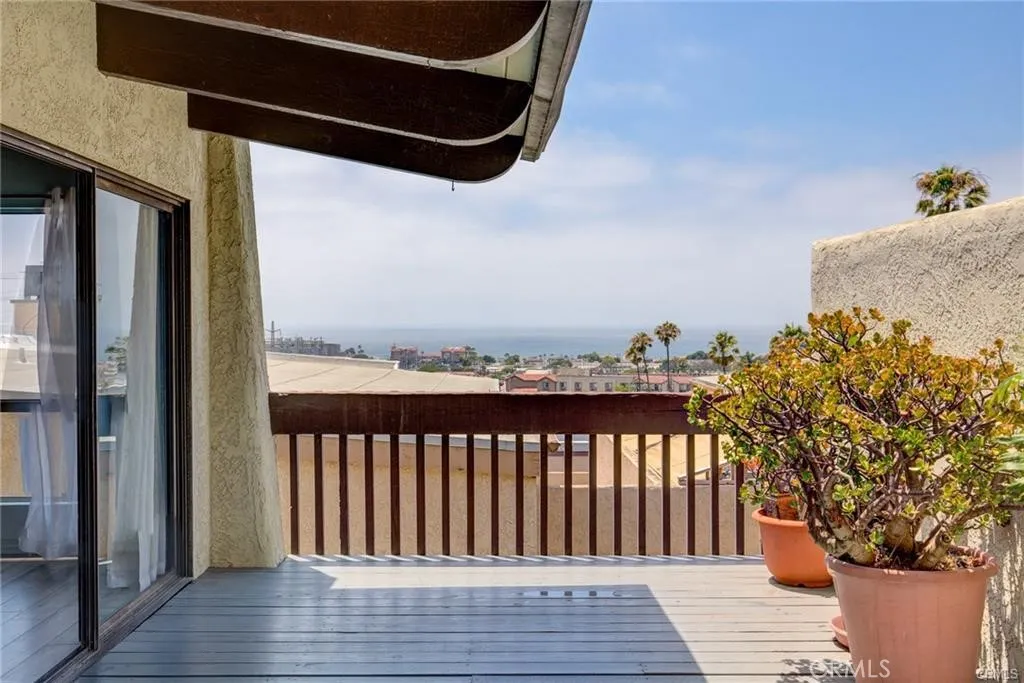Additional image 43 of 962 1st Street Unit C, Hermosa Beach, CA 90254