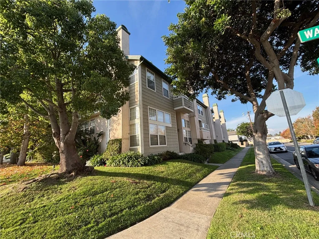Additional image 13 of 10637 Walnut St, Los Alamitos, CA 90720