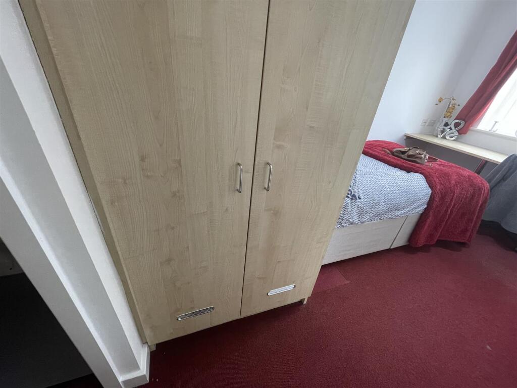 Additional image 5 of Unihouse Court