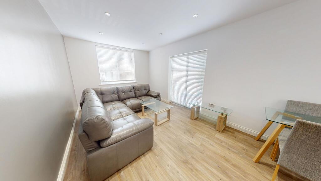 Additional image 5 of Mint Drive, Hockley, B18