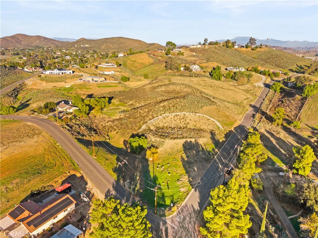 Additional image 4 of 23930 Beverly Dr, Menifee, CA 92587