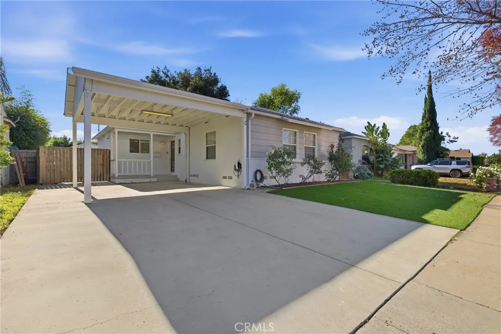 Additional image 4 of 17546 Kittridge, Lake Balboa, CA 91406