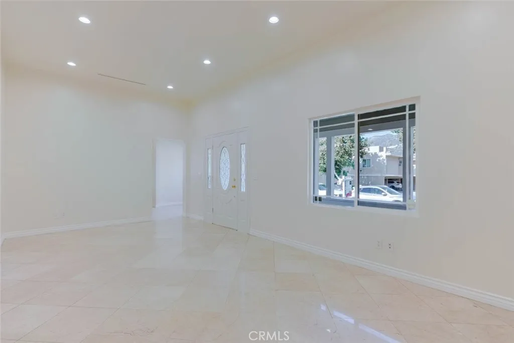 Additional image 12 of 320 E Dryden Street, Glendale, CA 91207