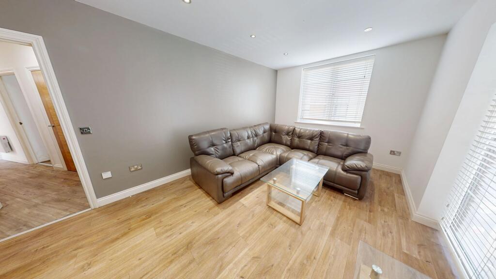 Additional image 6 of Mint Drive, Hockley, B18