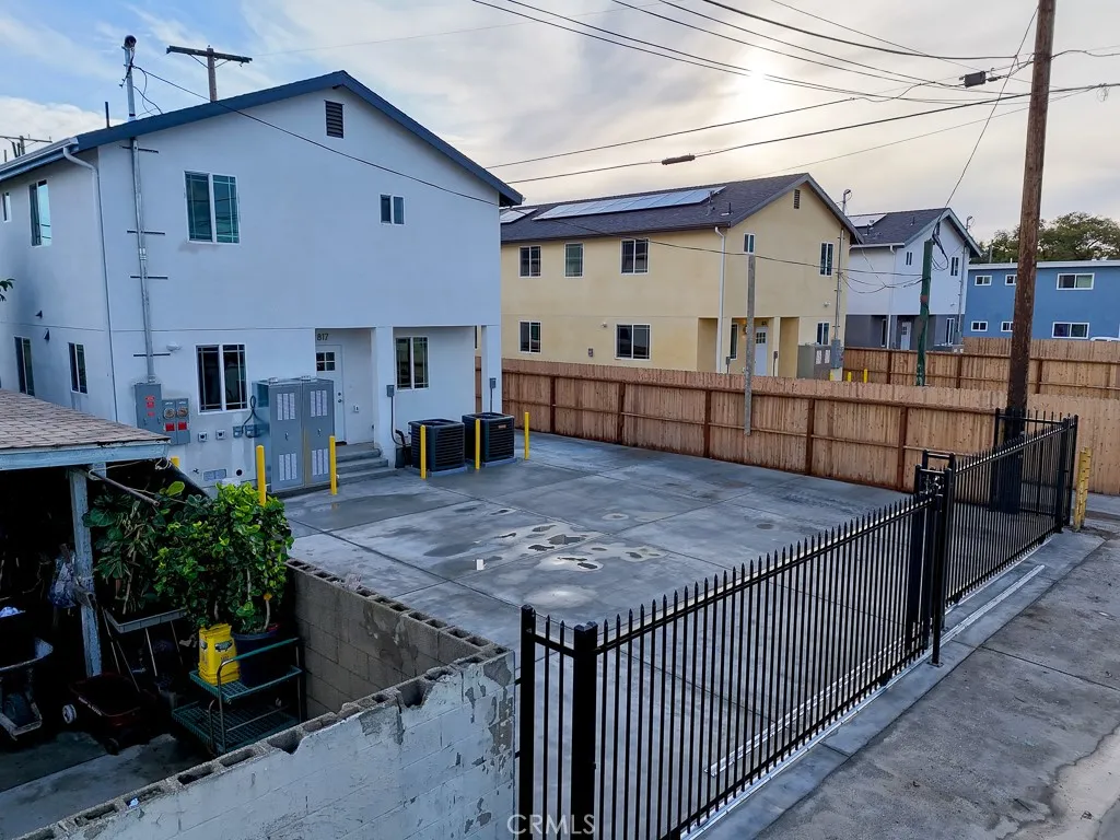 Additional image 25 of 817 W G Street, Wilmington, CA 90744