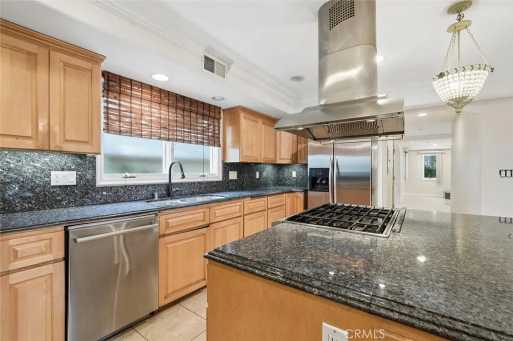 Additional image 55 of 233 S Irena Ave Unit 1, Redondo Beach, CA 90277