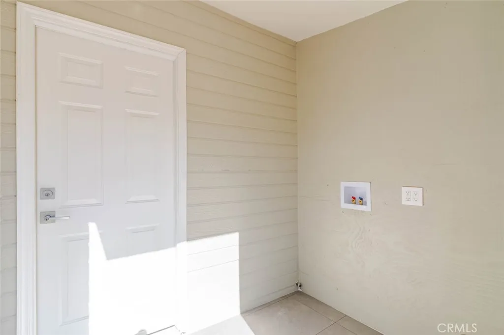 Additional image 21 of 320 E Dryden Street, Glendale, CA 91207