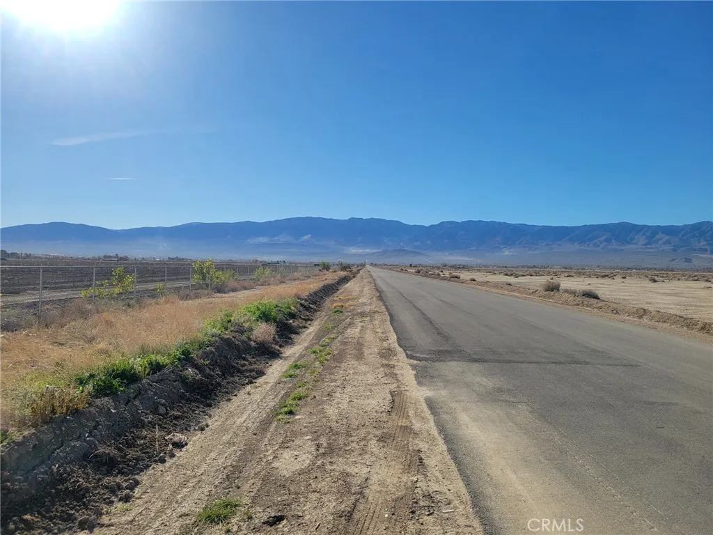 Additional image 12 of Locust, Lucerne Valley, CA 92356